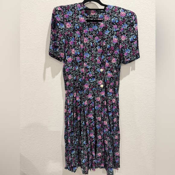 Vintage Floral Black Dress - Picture 2 of 8